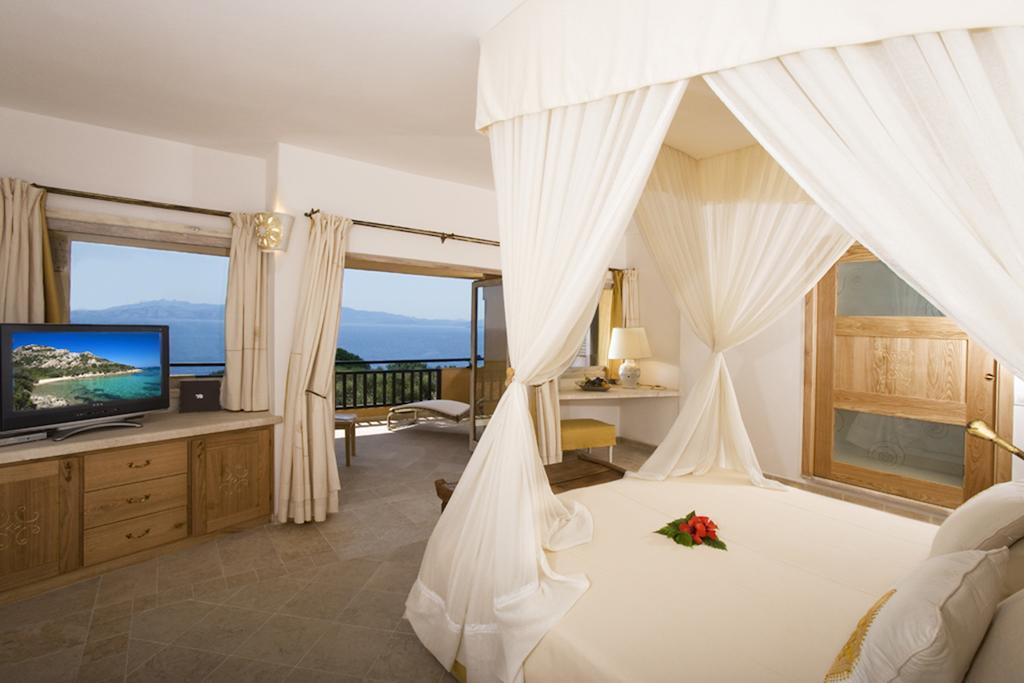 Hotel Capo D'Orso Thalasso & Spa Palau Esterno foto